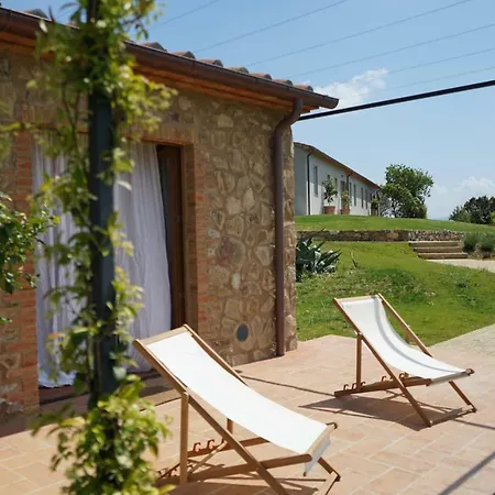 Lantgård Marrucheti 82 *