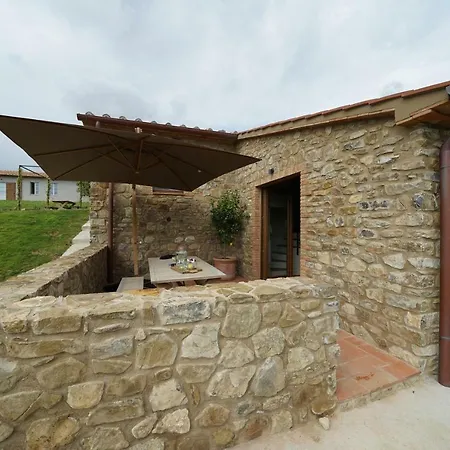 Marrucheti 82 Lantgård *